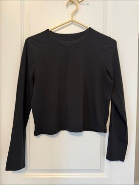 lululemon athletica Black Long-Sleeve Crew Tee